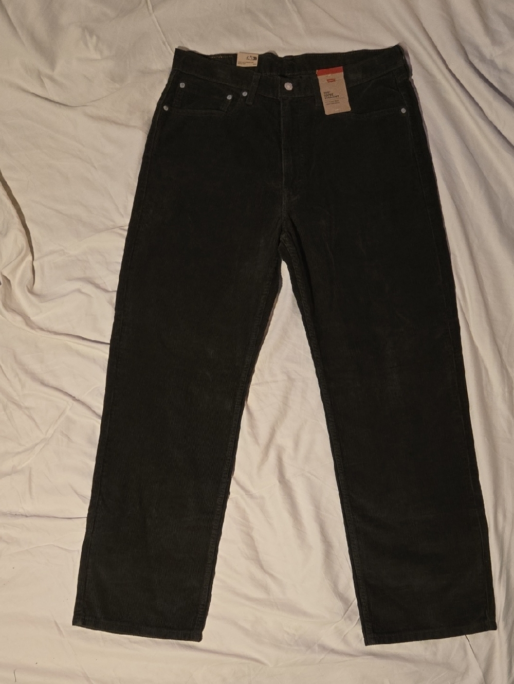 New w/ tags Levi Strauss & Co. Green Corduroy 34x32 Straight-Leg Pants 565 Loose